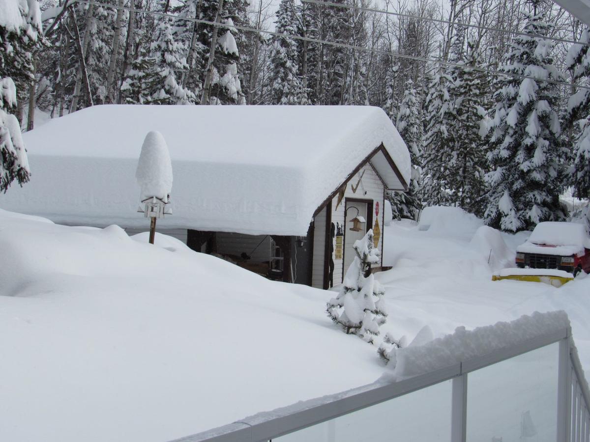 Silvern Lake Trail Bed And Breakfast Smithers Exterior foto