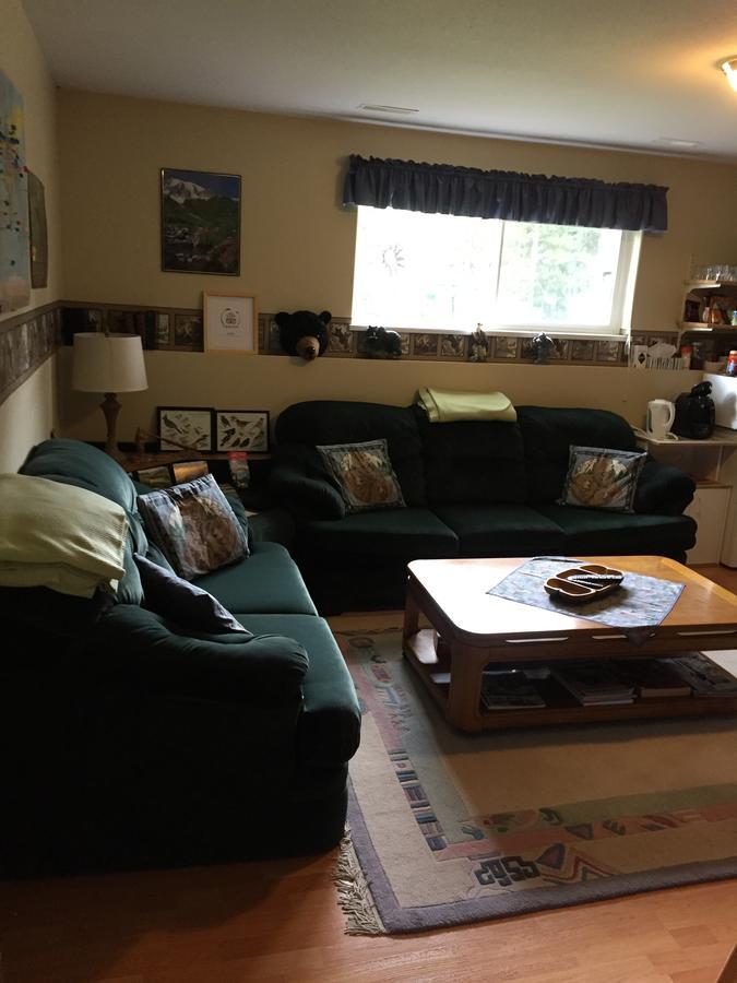 Silvern Lake Trail Bed And Breakfast Smithers Exterior foto