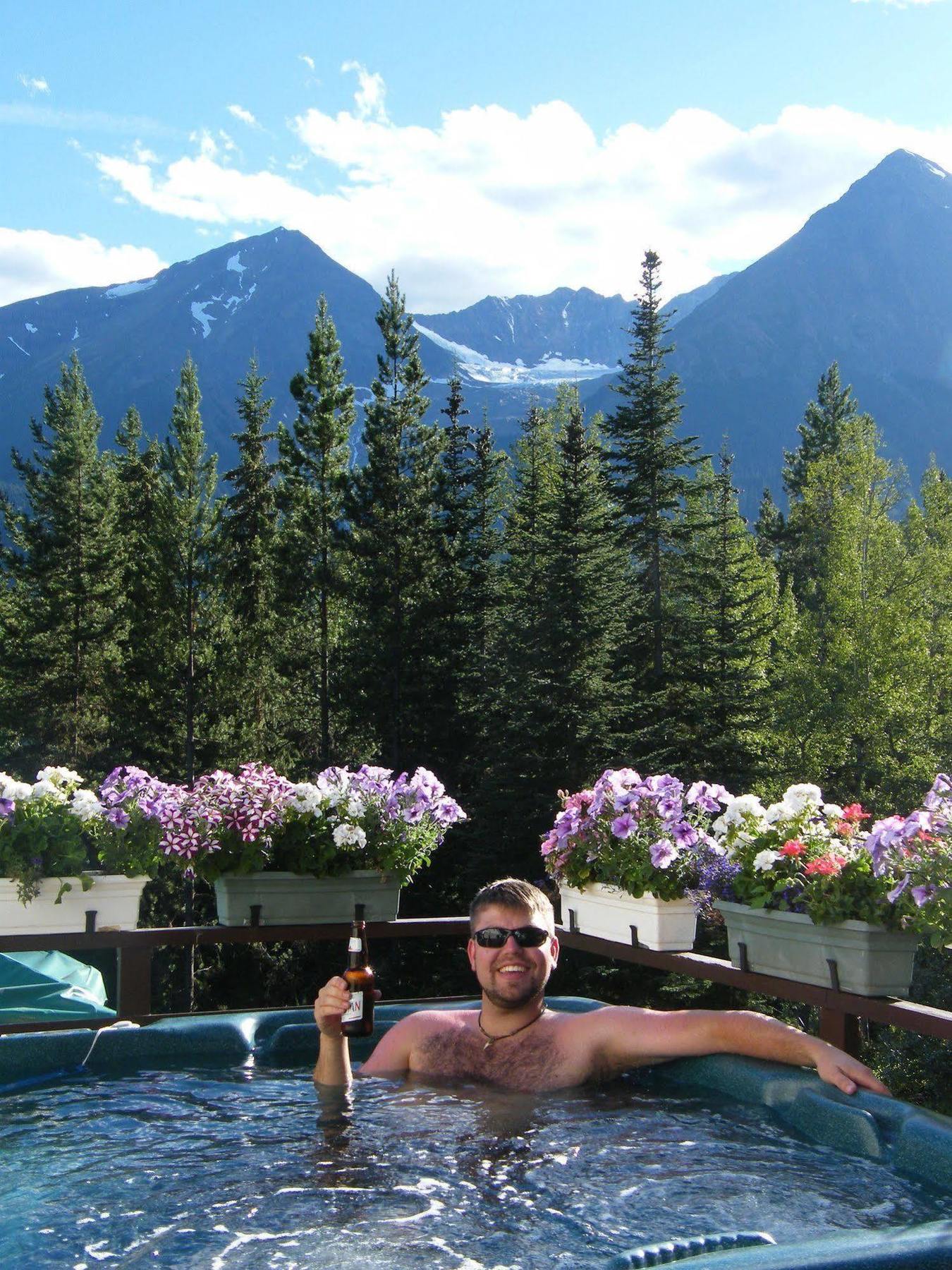 Silvern Lake Trail Bed And Breakfast Smithers Exterior foto